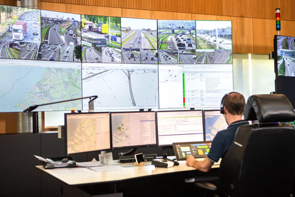 Managing different traffic flows in an integrated way